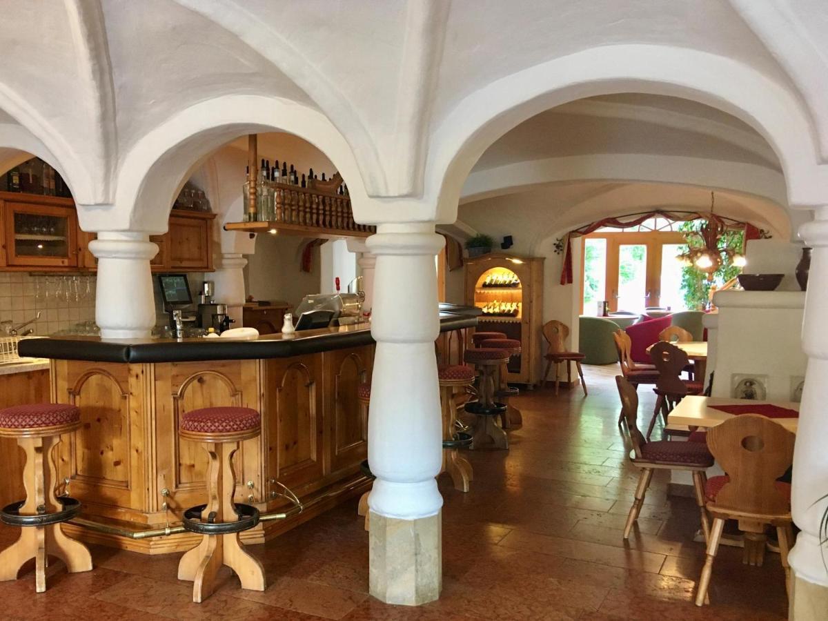 Hotel Metzgerwirt Кирхберг ин Тирол Екстериор снимка