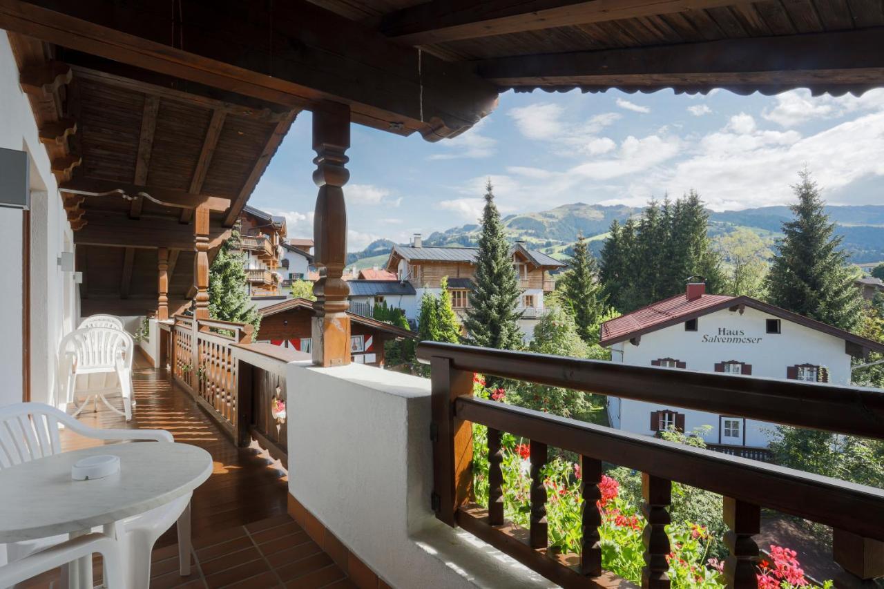 Hotel Metzgerwirt Кирхберг ин Тирол Екстериор снимка