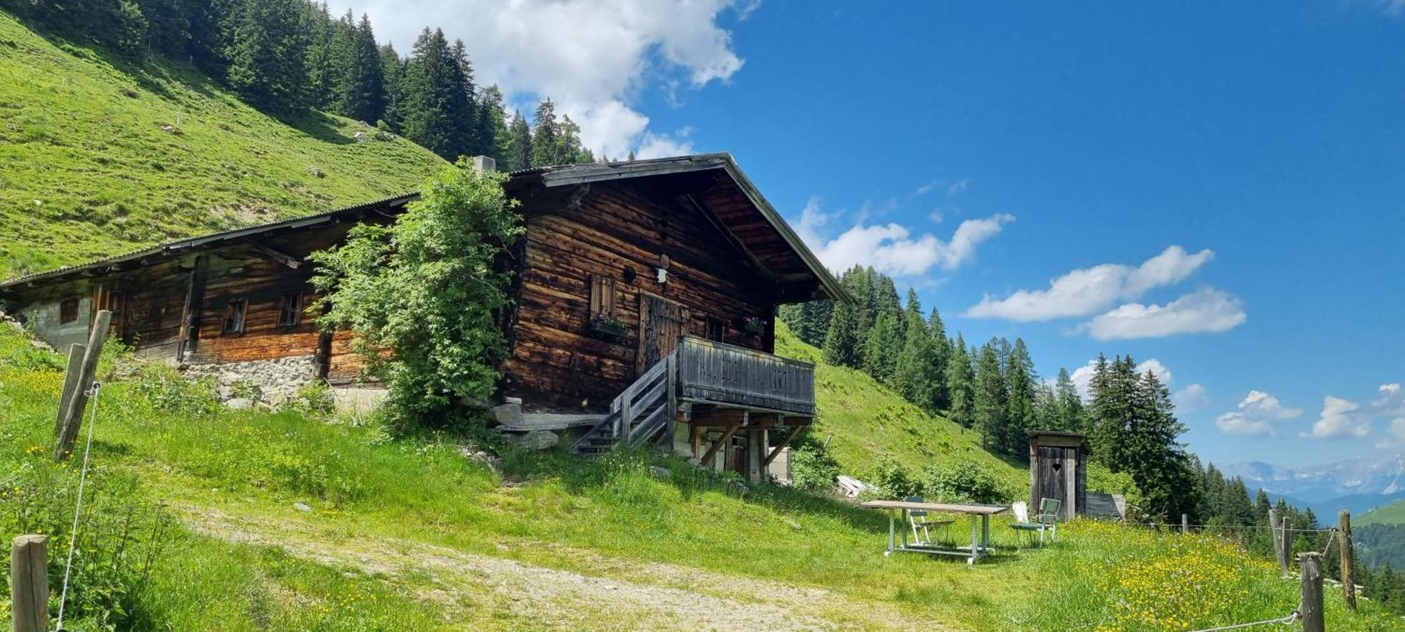 Hotel Metzgerwirt Кирхберг ин Тирол Екстериор снимка