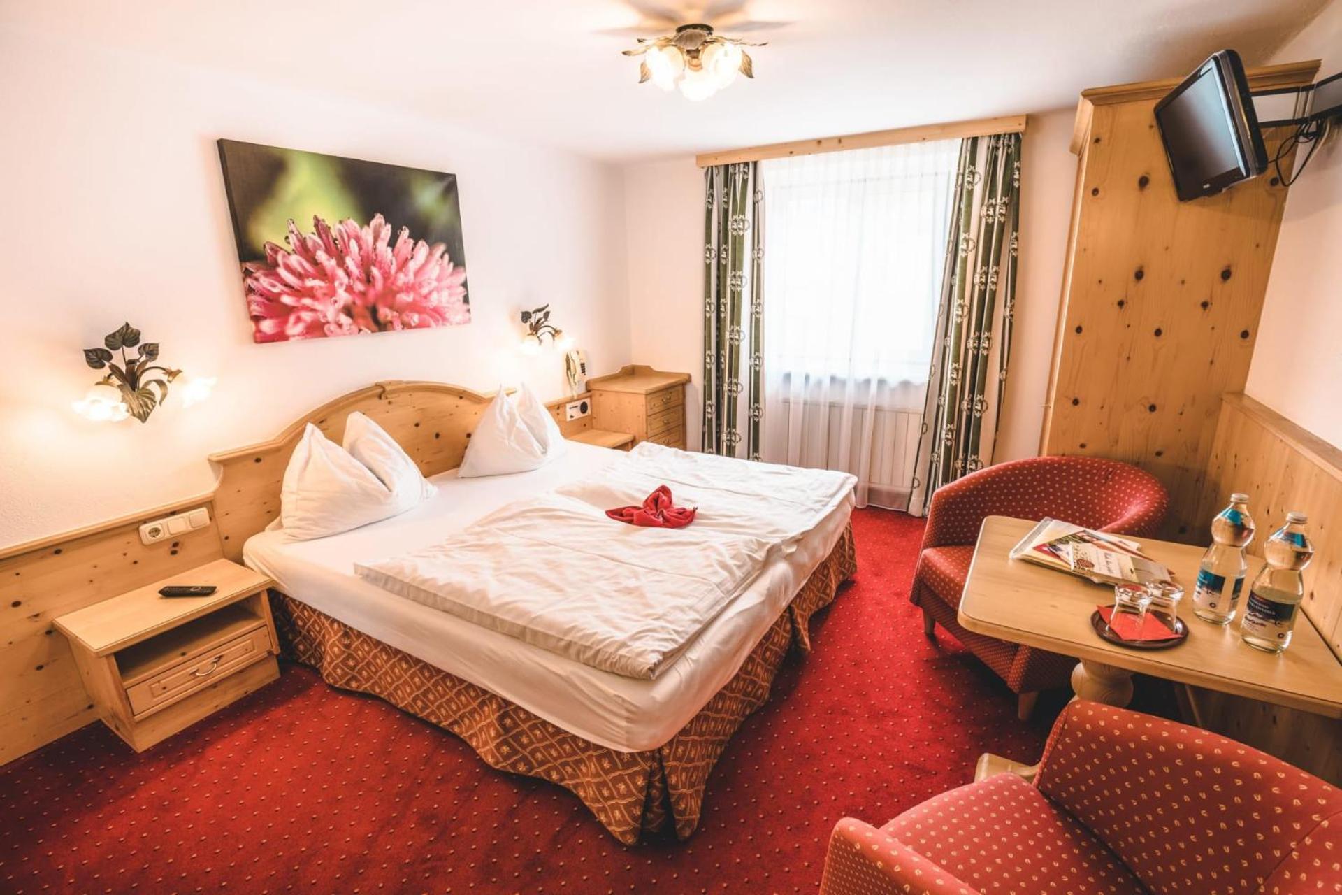 Hotel Metzgerwirt Кирхберг ин Тирол Екстериор снимка