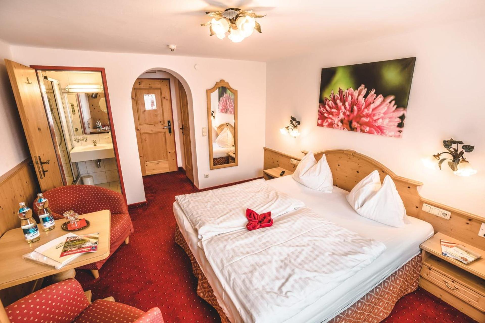 Hotel Metzgerwirt Кирхберг ин Тирол Екстериор снимка