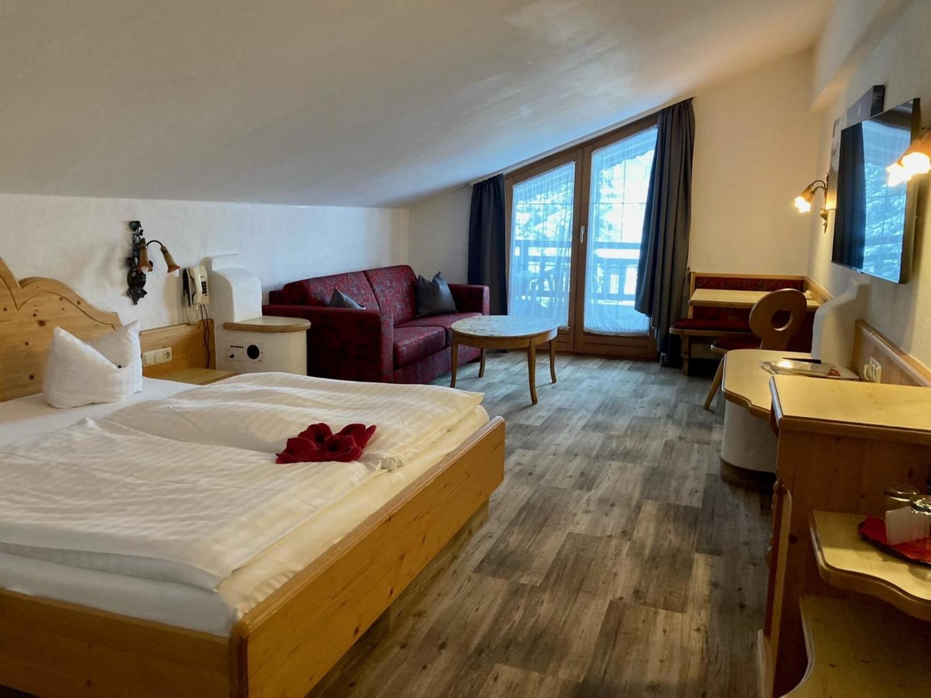 Hotel Metzgerwirt Кирхберг ин Тирол Екстериор снимка
