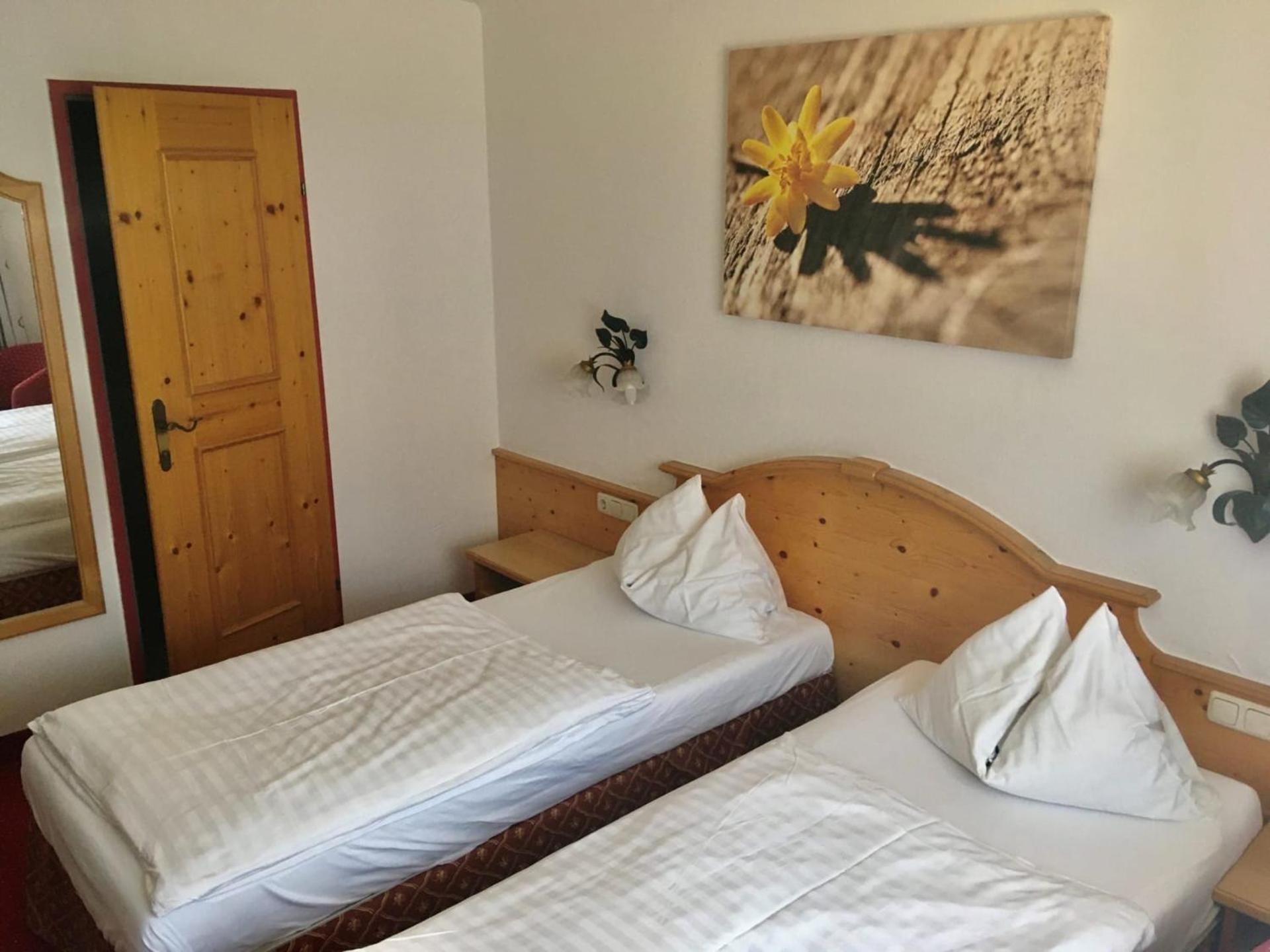 Hotel Metzgerwirt Кирхберг ин Тирол Екстериор снимка